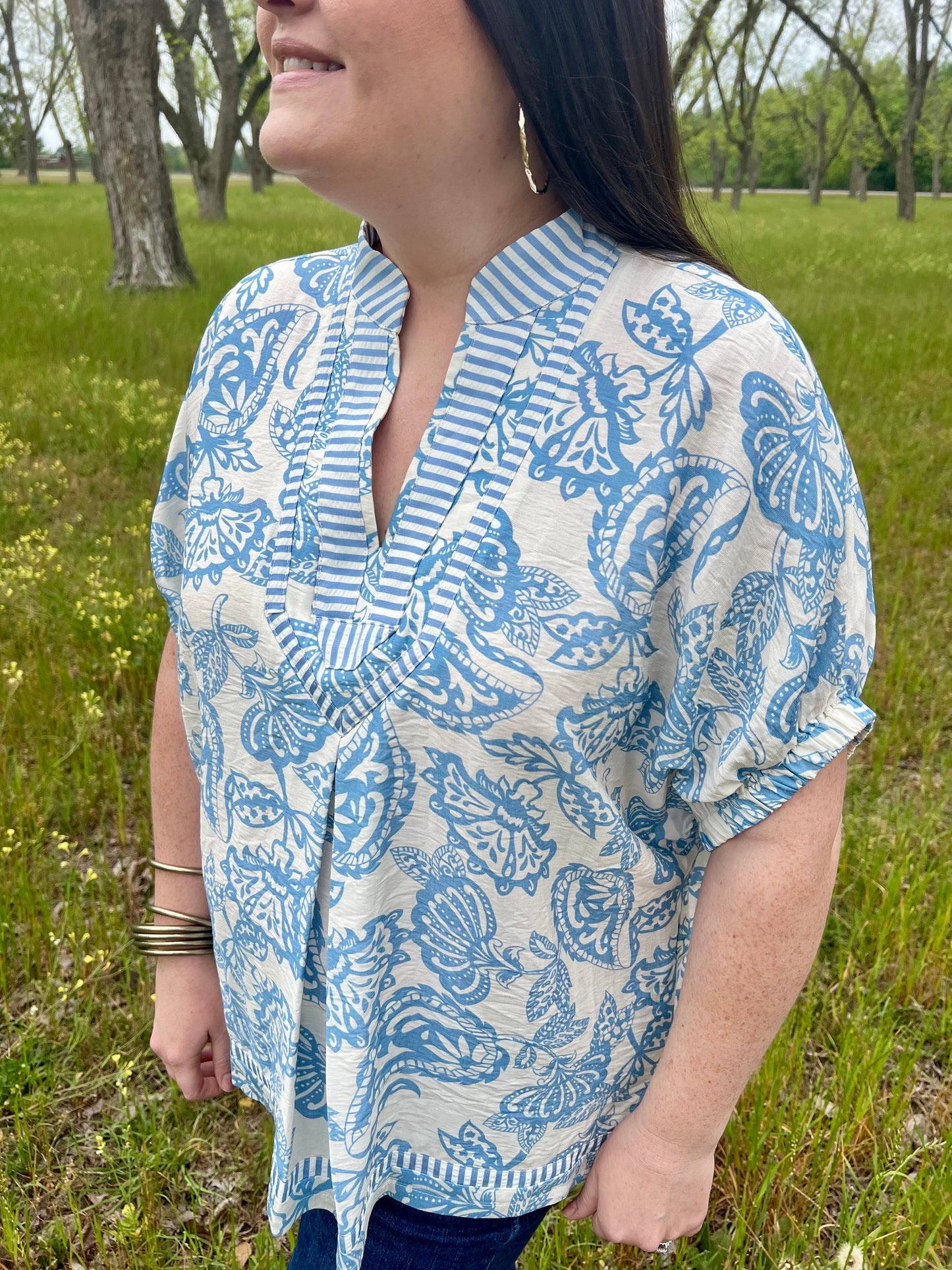 Umgee  Blue and White Botanical Print Tunic Top